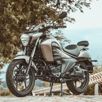 Suzuki Intruder 150 được ra mắt tại Việt Nam giá 90 triệu đồng